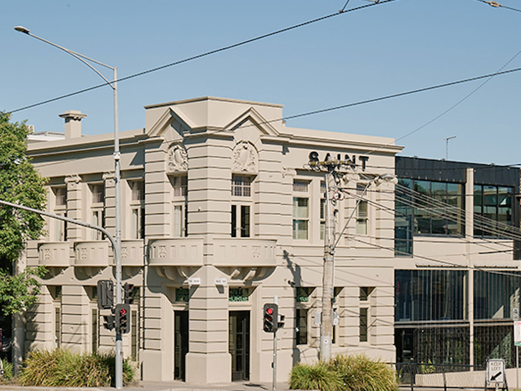A Mediterranean escape on the St Kilda foreshore